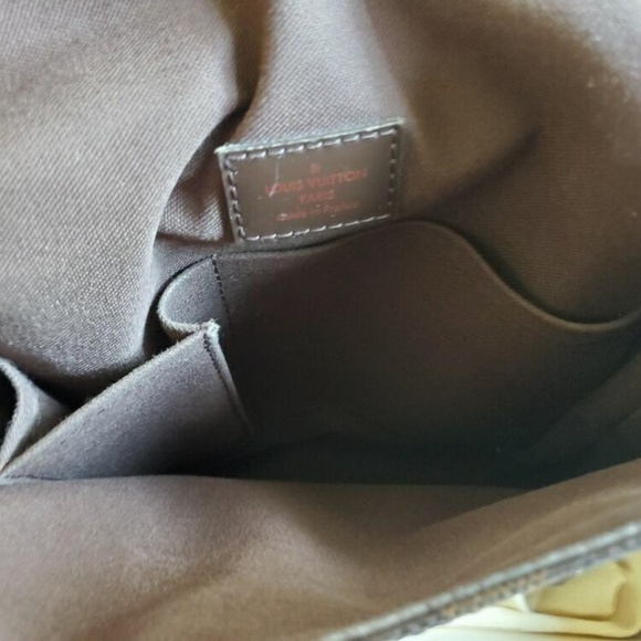 Louis Vuitton cross body - Picture 3 of 6